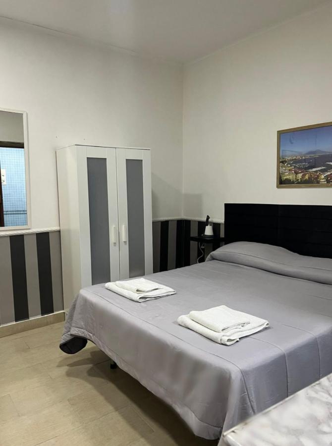 Casa Vacanza Da Totore Napoli Bagian luar foto
