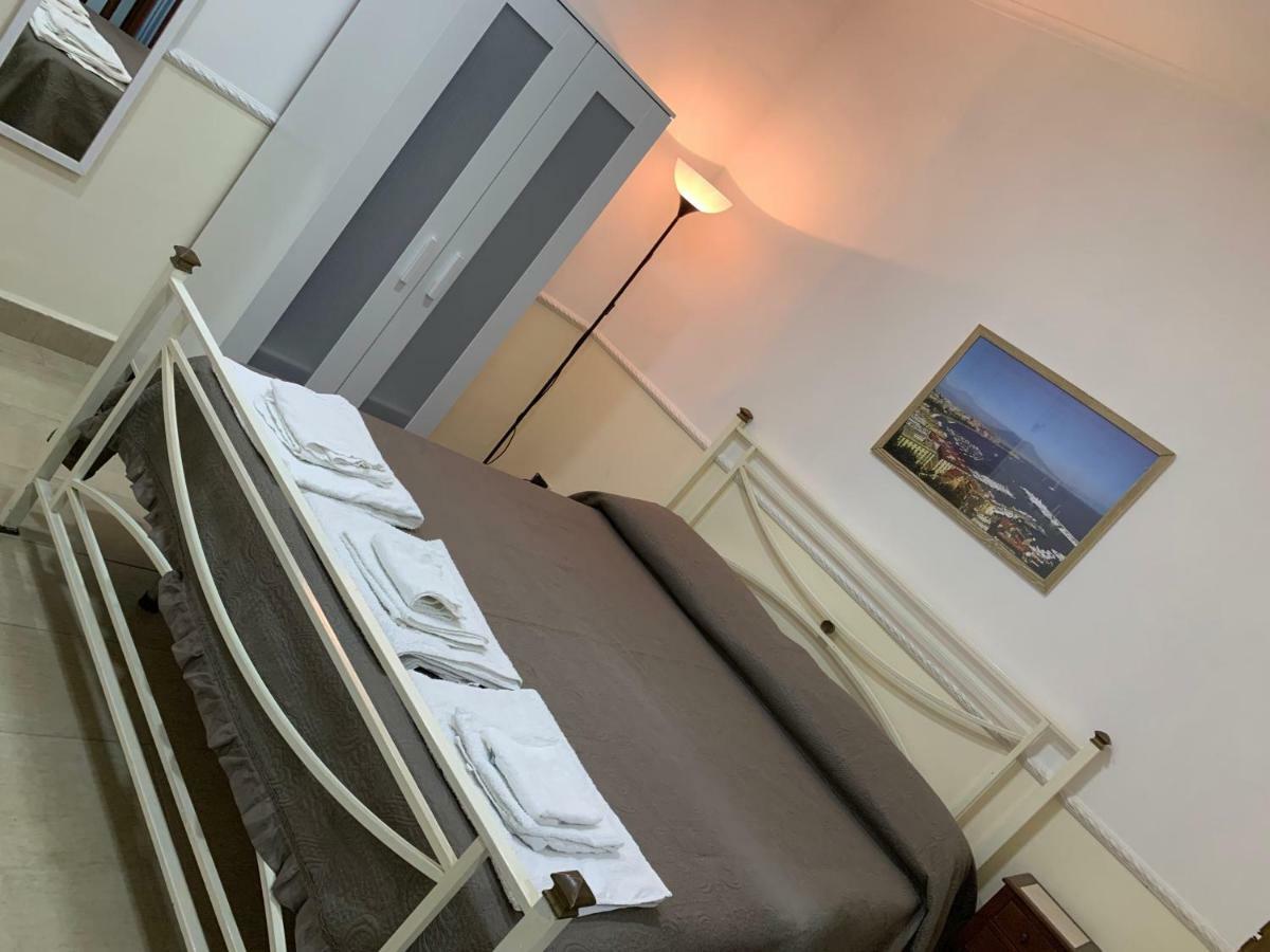 Casa Vacanza Da Totore Napoli Bagian luar foto